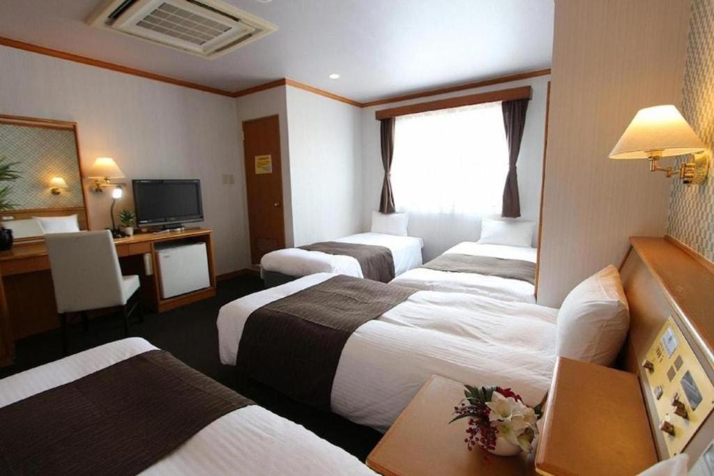 Hotel Livemax Budget Naha Tomarikou Exteriér fotografie
