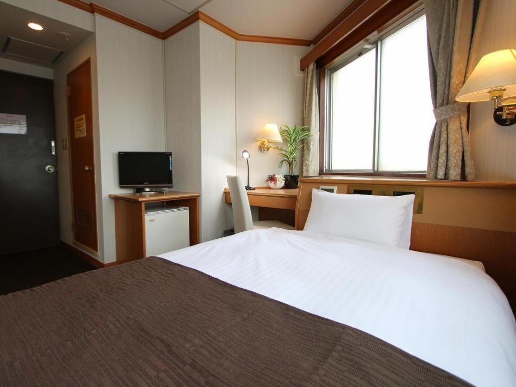 Hotel Livemax Budget Naha Tomarikou Exteriér fotografie