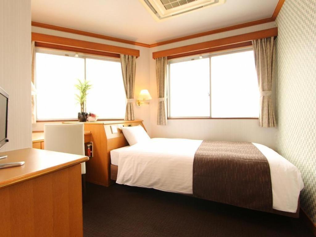 Hotel Livemax Budget Naha Tomarikou Exteriér fotografie