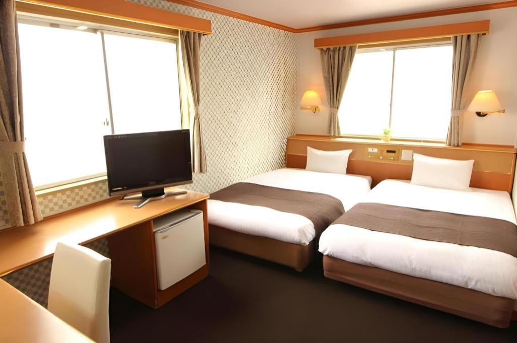 Hotel Livemax Budget Naha Tomarikou Exteriér fotografie