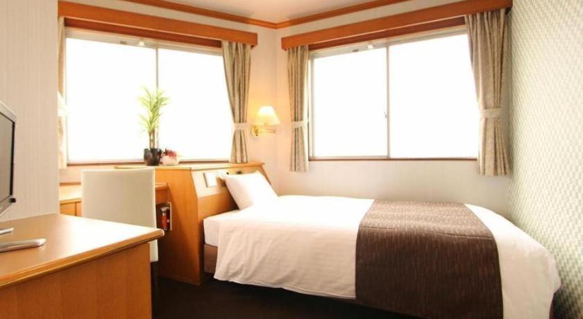 Hotel Livemax Budget Naha Tomarikou Exteriér fotografie