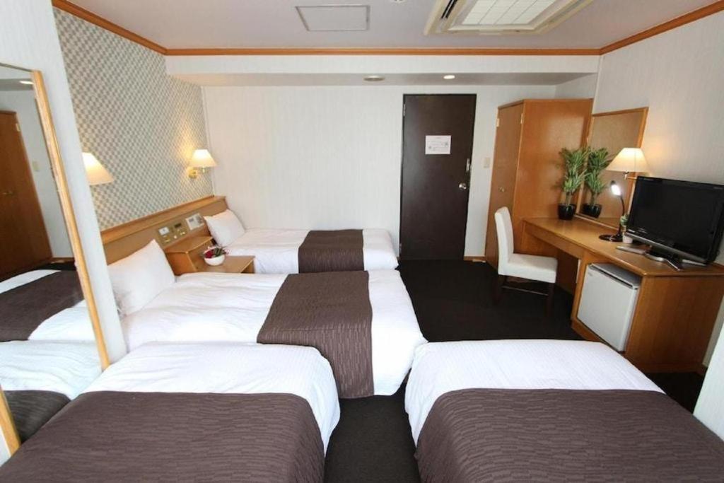 Hotel Livemax Budget Naha Tomarikou Exteriér fotografie